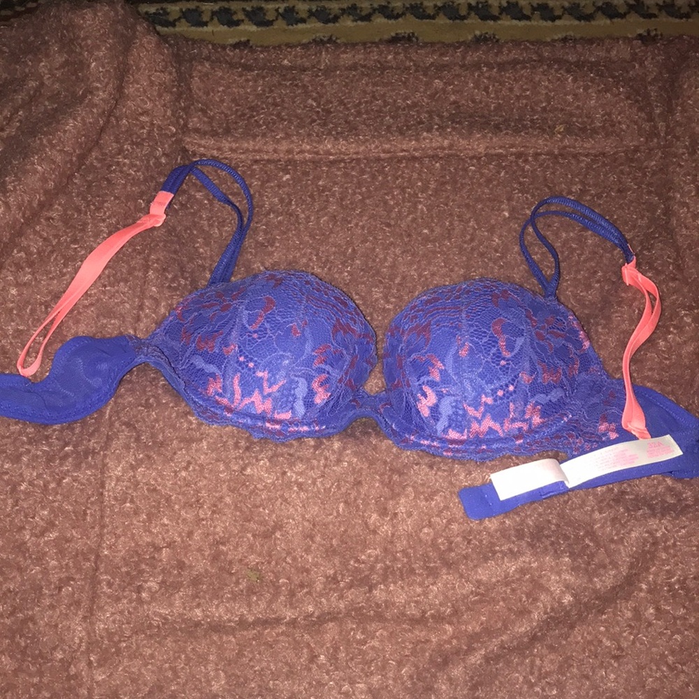 Victoria’s Secret 32A push-up